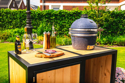 מטבח חוץ יוקרתי מעץ עם Big Green Egg מובנה