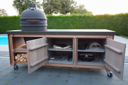מטבח גריל חוץ לגינה עם Big Green Egg מובנה